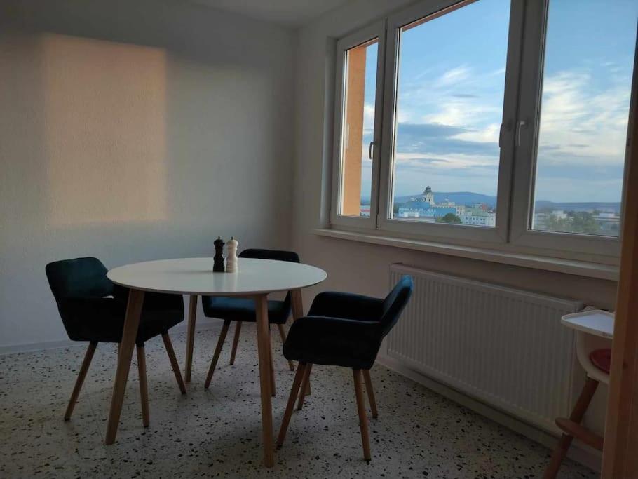 Sky Apartment Prievidza Esterno foto